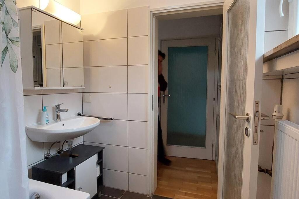Wohnung Zum Wohlfuehlen Beruflich Und Privat Zell am Main Extérieur photo