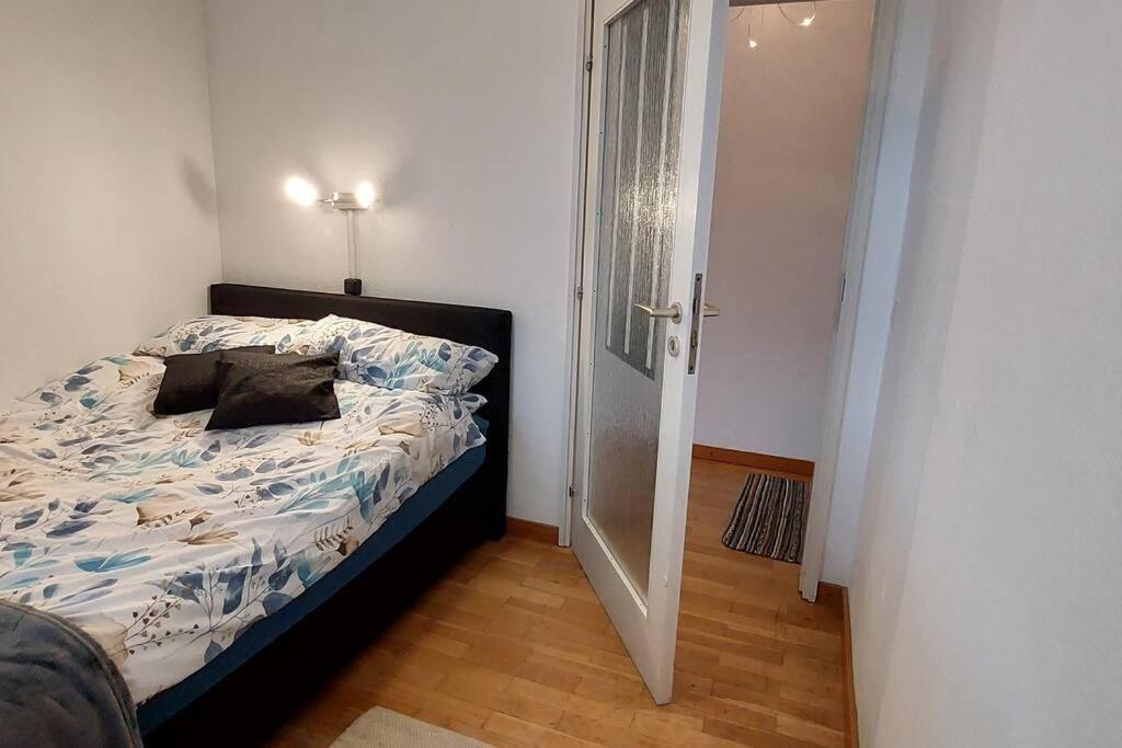 Wohnung Zum Wohlfuehlen Beruflich Und Privat Zell am Main Extérieur photo